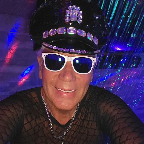 Meet your Posher, Michael - Picture 1 of 1